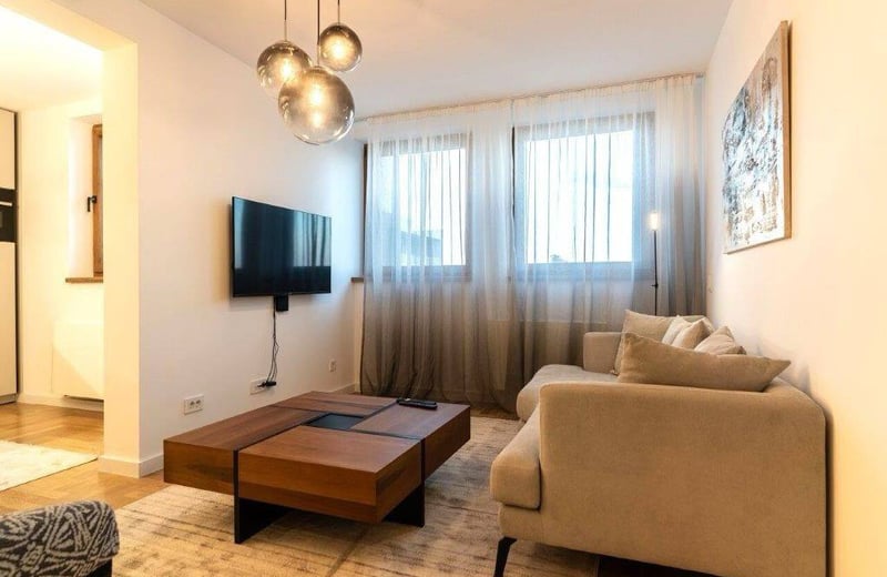 Alquiler de un luminoso apartamento de 2 habitaciones, 47 m², centro de la ciudad, Belgrado, Serbia
